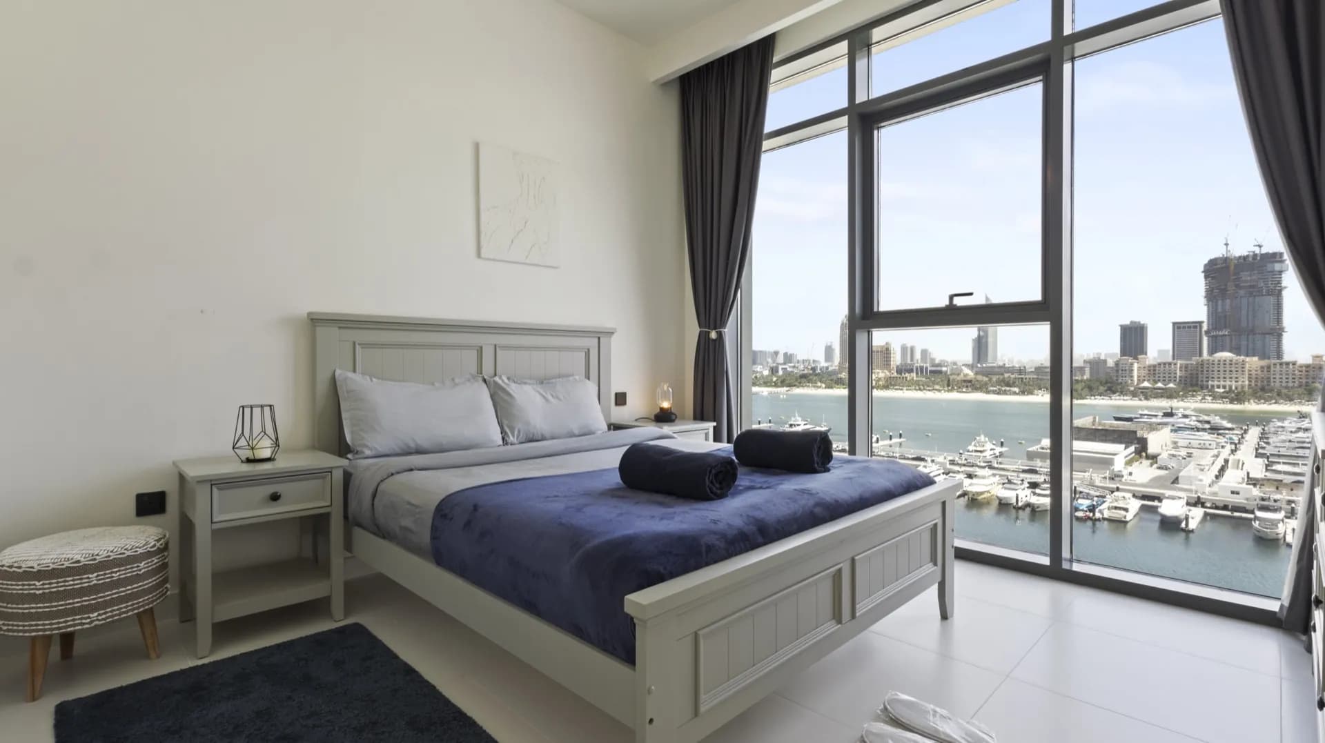 Bright Dubai apartment ready for tenants